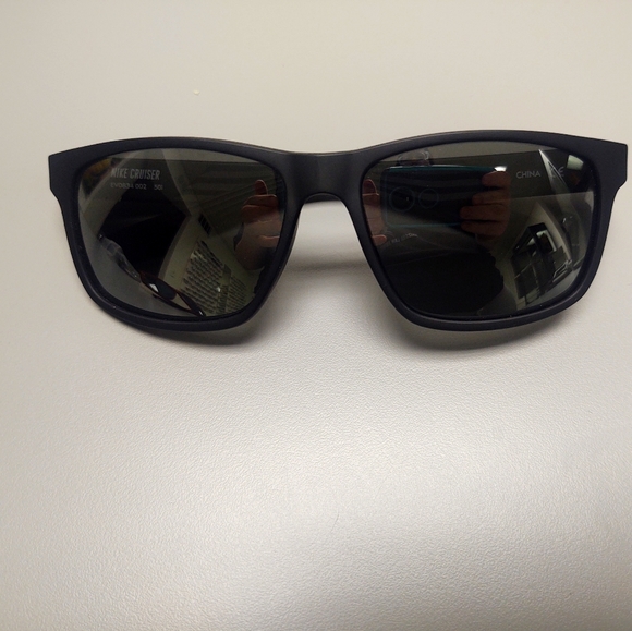 nike cruiser sunglasses